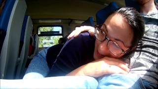 Blowjob mitten in einem Zug – Und Sperma in meinen Mund