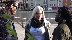 Lara CumKitten – Sex mit 2 Negern